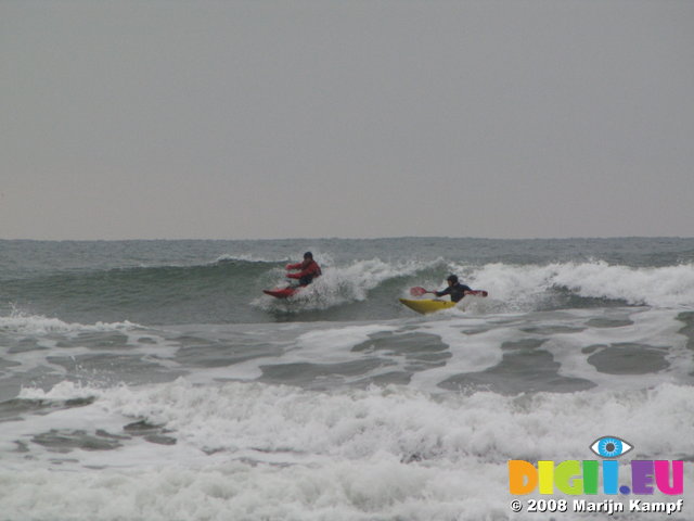 SX00782 Sea Kayaks Tramore beach